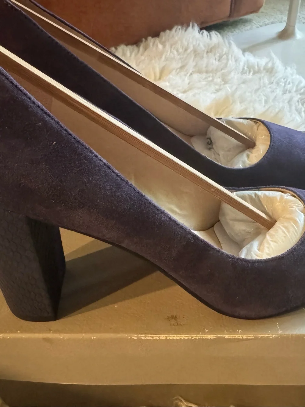 Franco Sarto, Classic Suede Block Heel Pumps - Deep Purple - Size 8.5
